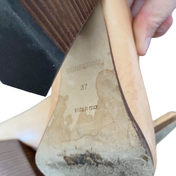 Burberry Light Almond Tan Leather Cut Out Block Heel Sandals size 37 size 7 - Picture 12 of 12